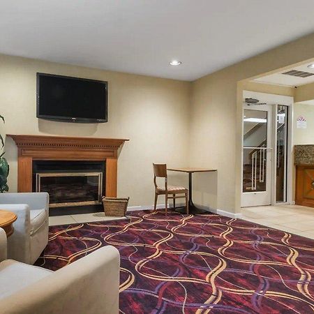 Hawthorn Suites Dayton South Майамисберг Экстерьер фото
