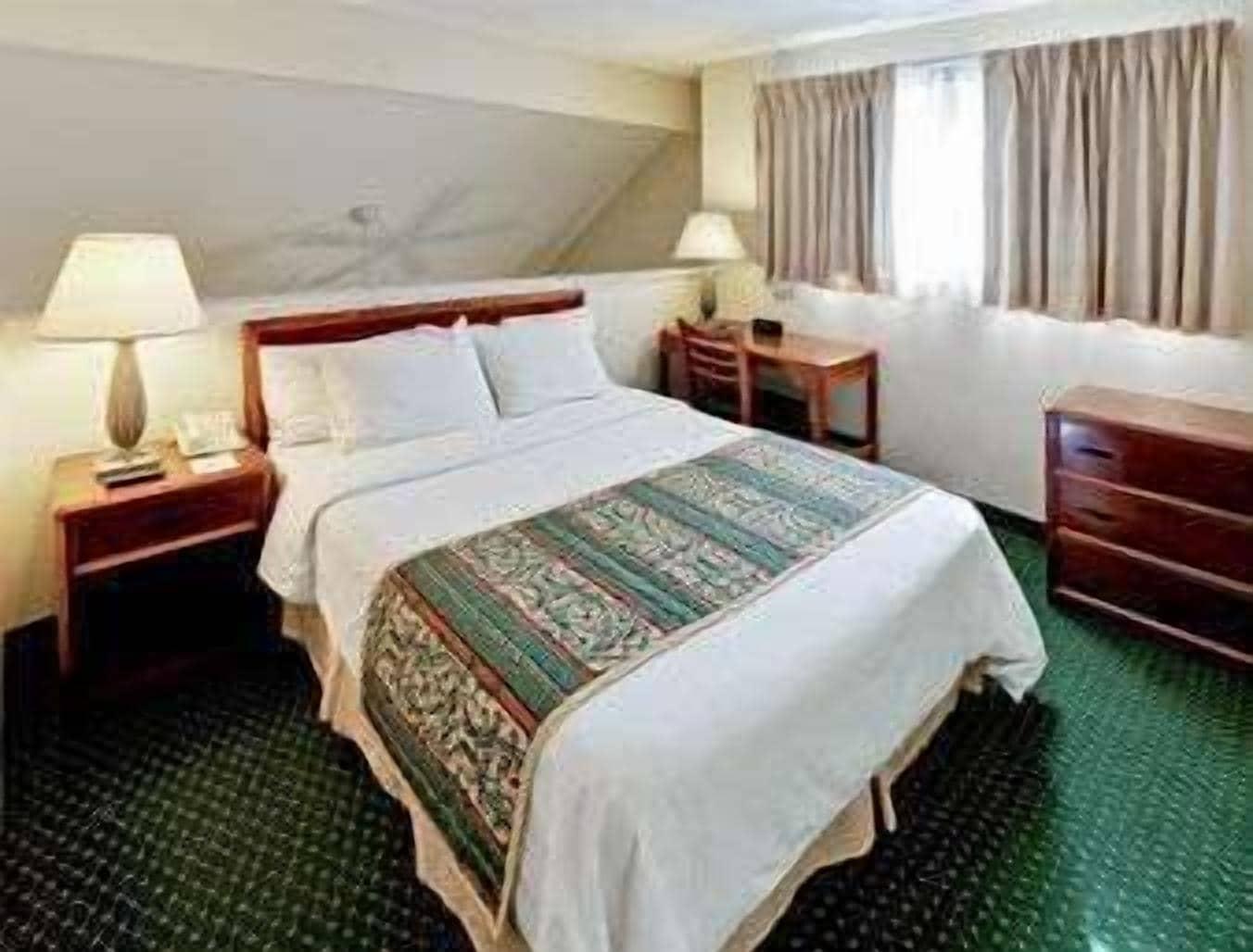 Hawthorn Suites Dayton South Майамисберг Экстерьер фото