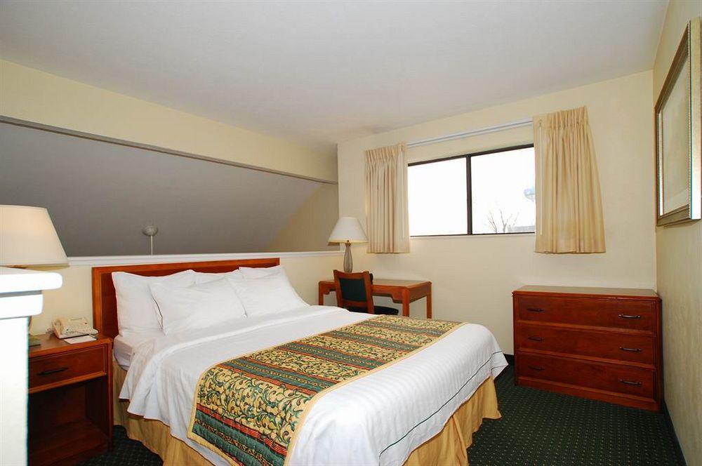 Hawthorn Suites Dayton South Майамисберг Экстерьер фото