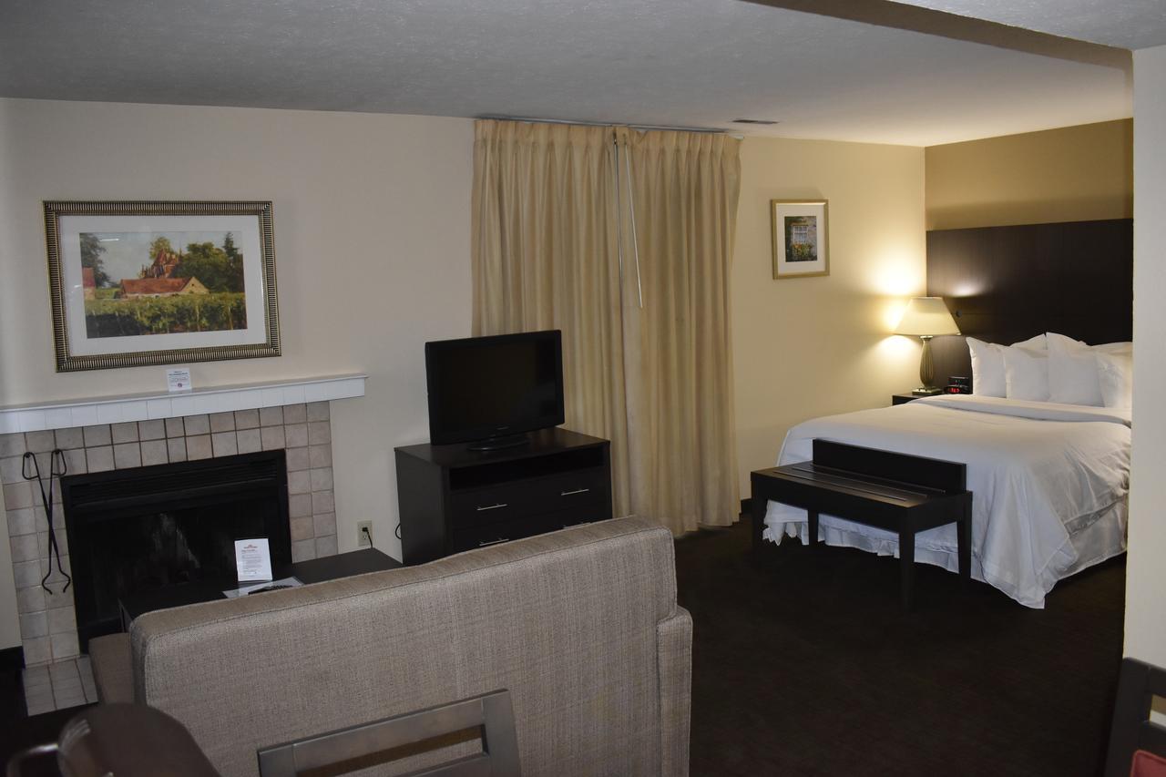 Hawthorn Suites Dayton South Майамисберг Экстерьер фото